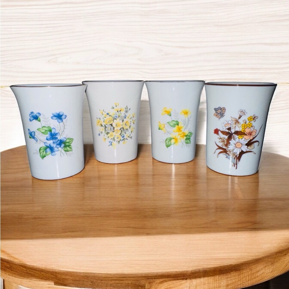 Vintage White Floral Porcelain Tumbler Toothbrush Holder/ Drink Water Cup